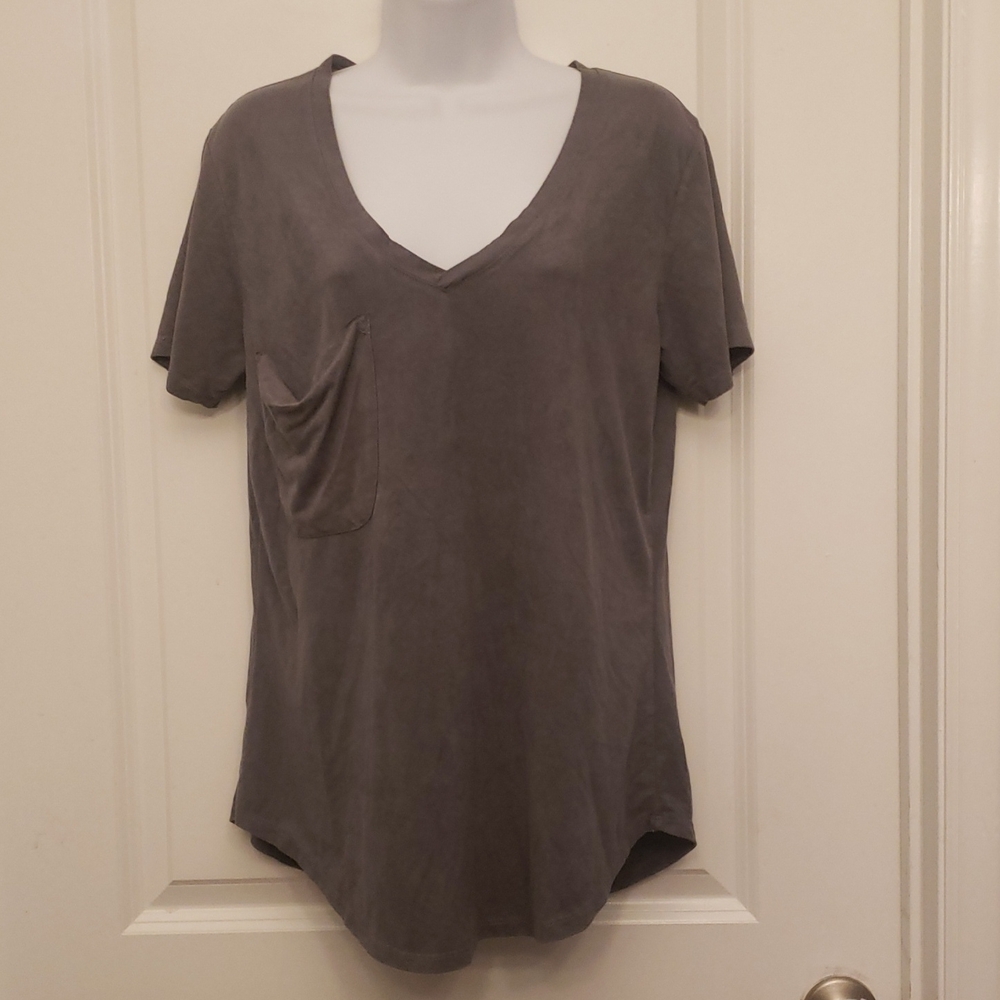 Gray V-Neck Women's Top Textured Tshirt Tee Medium Pocket